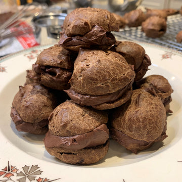 chocolate cream puffs